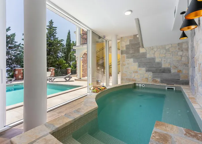 Palace Paulina 3a * Novi Vinodolski