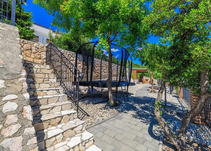 Palace Paulina 3a Apartment *